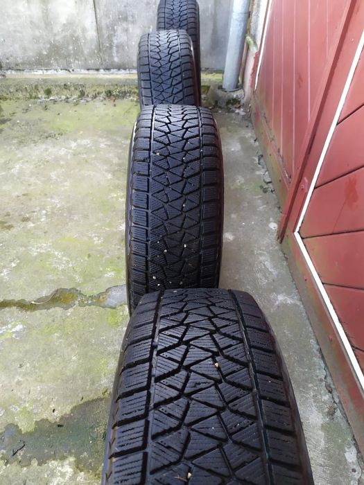 Шини Bridgestone Blizzak