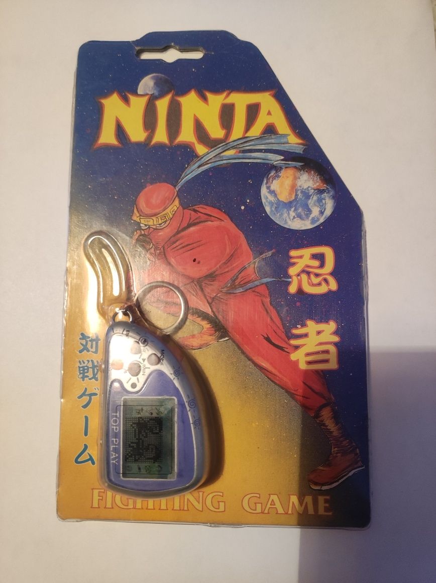 Тамагочі (retro) Ninja fighting game