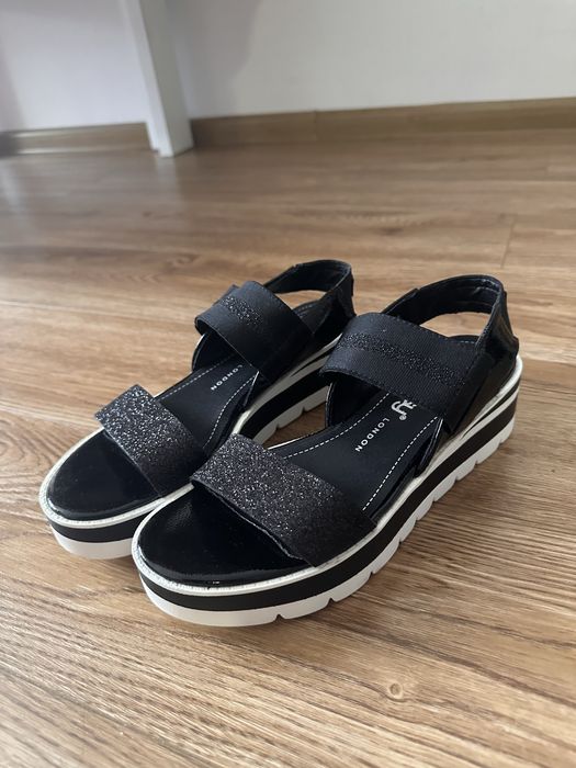 Сандалі  Betsy