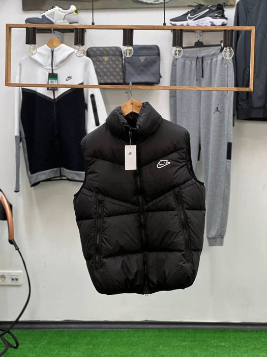 Жилетка Nike ( найк )