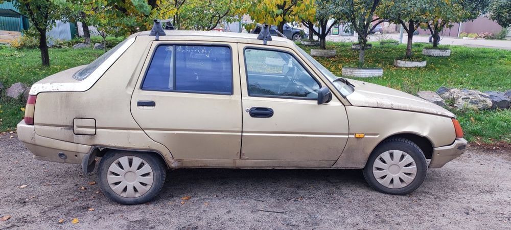 автомобіль ZAZ славута