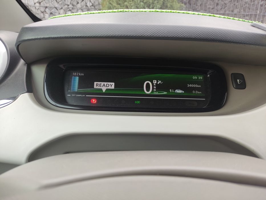 Продам свій електро мобіль Renault Zoy 2015