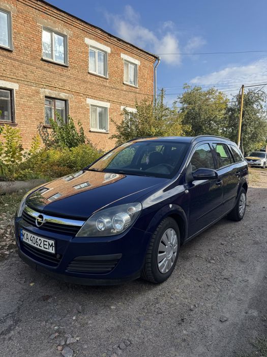 Продам гарний Опель