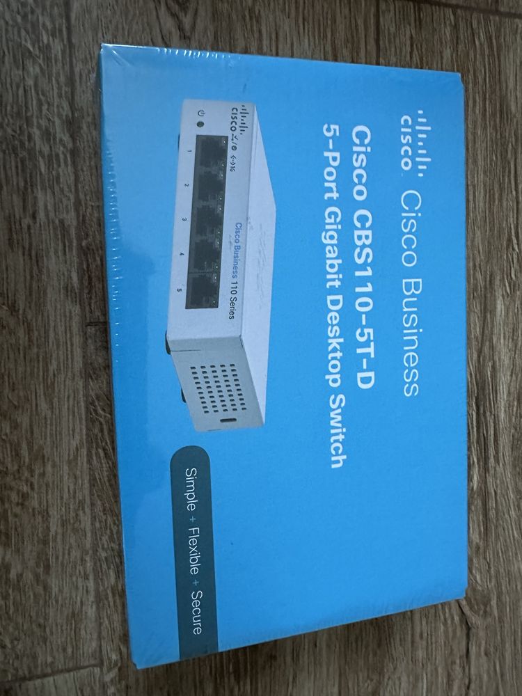 Продам комутатор мережевий Cisco CBS110-5T-D-EU