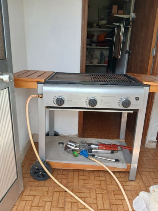 barbecue  gaz em bom estado