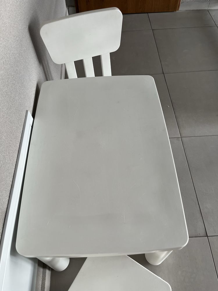 Sprzedam Stolik IKEA