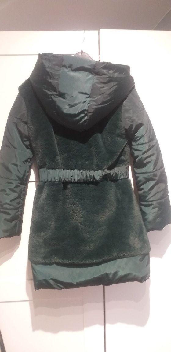 Kurtka płaszczyk zimowy z kapturem Futerko TK Maxx ON ME r. 146