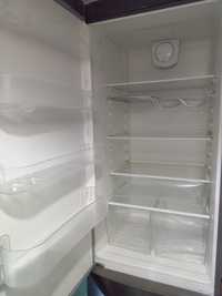 Холодильник Zanussi ZRB38338XA