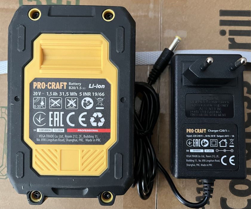 Шуруповерт PROCRAFT PA-18Pro DFR/безщ/30Нм/Акб та ЗП/Кейс/Метал патрон