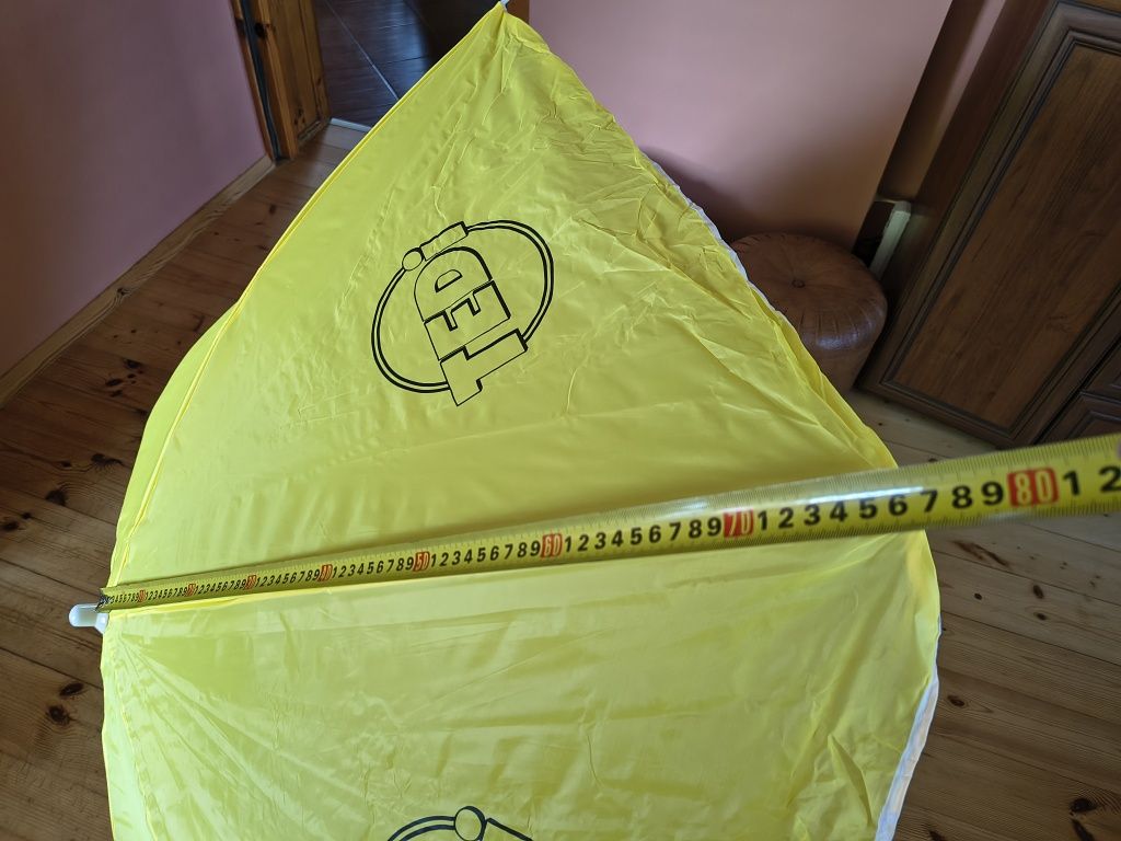Parasol plażowy na urlop