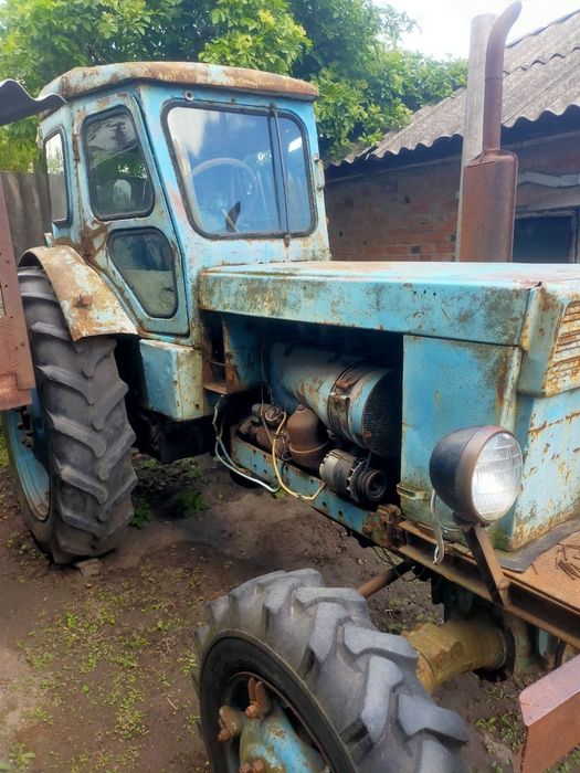 Продам трактор Т-40 з принципом та плугом