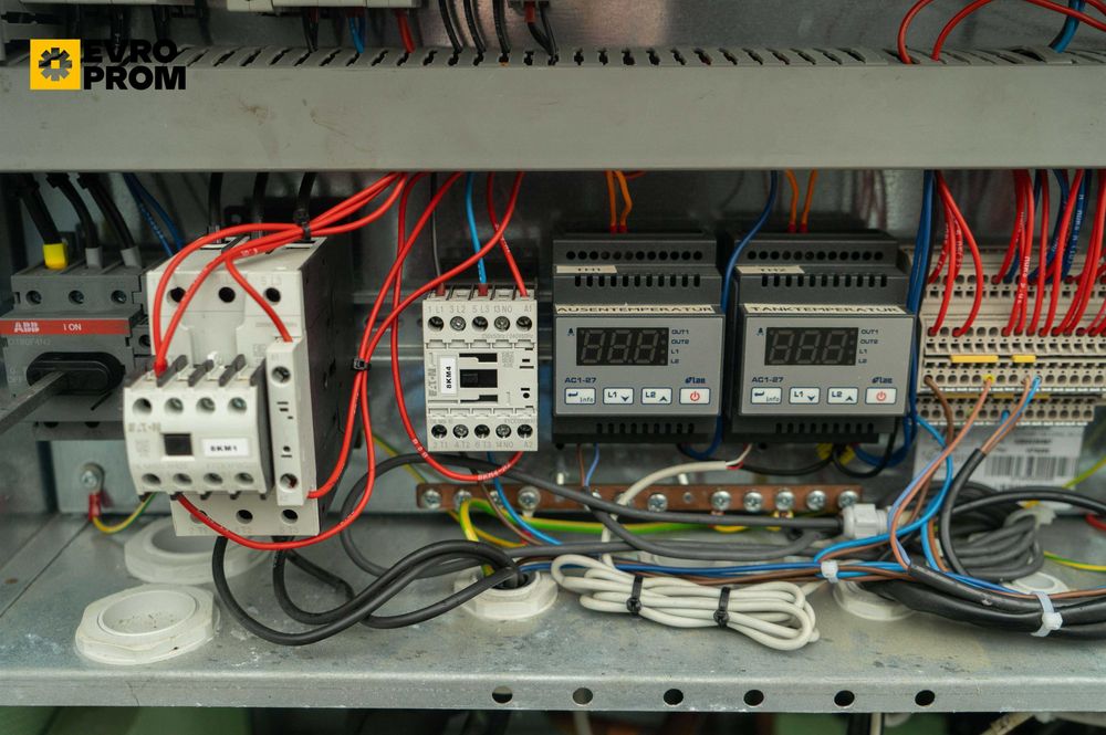 Чіллер / Чиллер RHOSS TCAEY133 33.8 кВт.  Охолоджувач рідини.