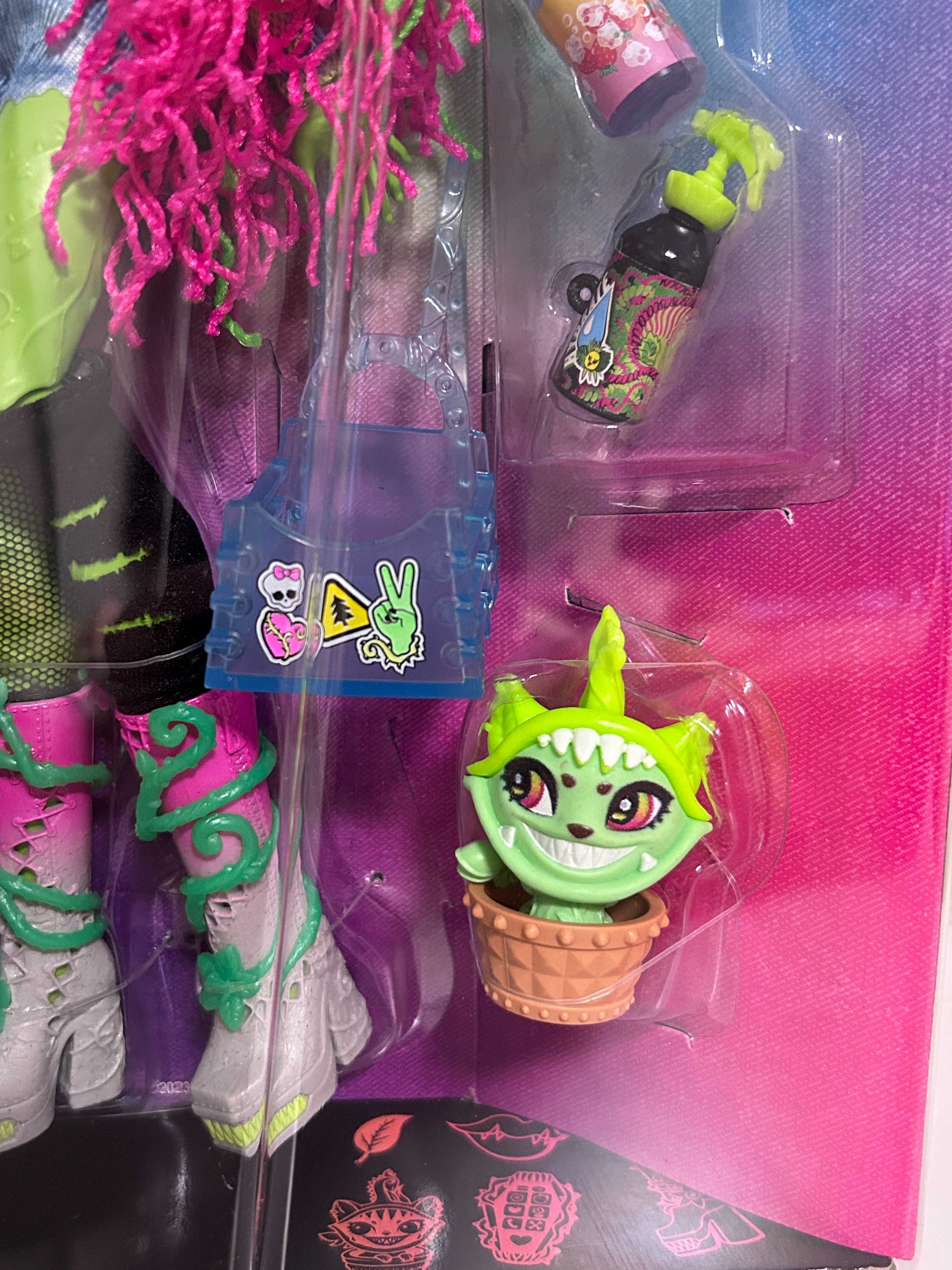 Monster High Venus Монстер Хай Венера з пітомцем