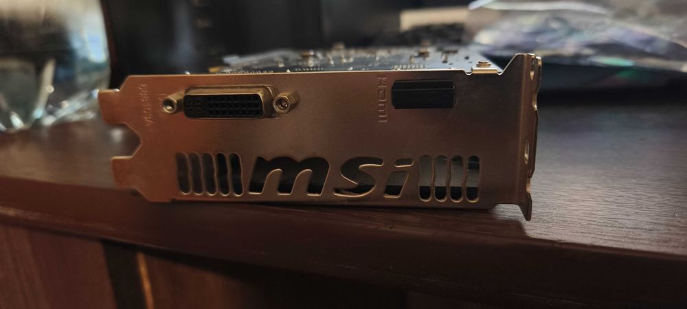 Відеокарта: MSI GeForce GT 1030 2GB