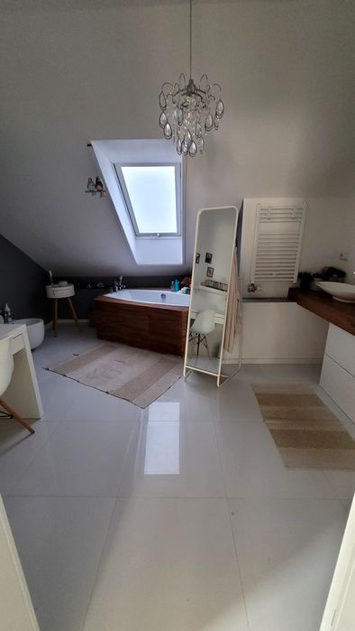 Duży dom w Smugach pod lasem