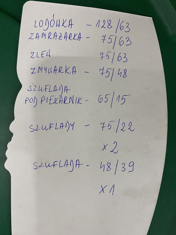 Fronty na wysoki polysk z uchwytami