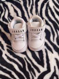 Sapatilhas bebé novas originais (Nike, Jordan)