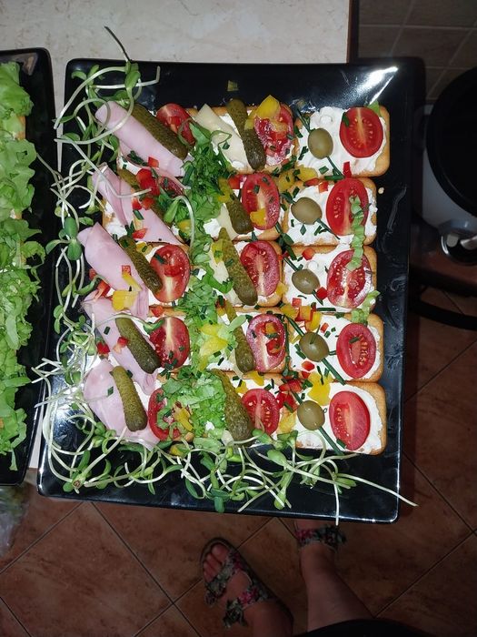 Profesjonalny catering na każdą okazję - pysznie i z sercem..