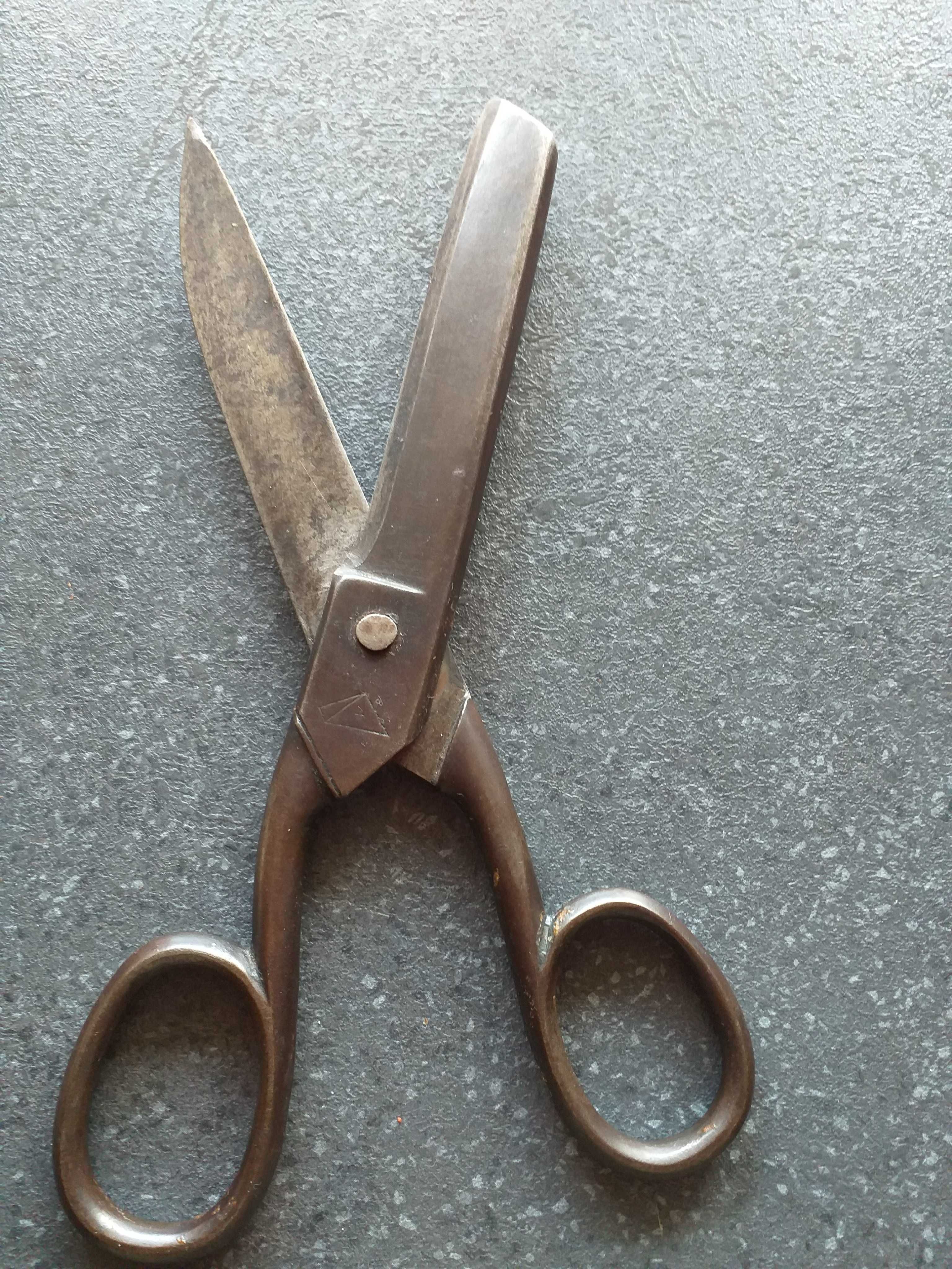 Stare niemieckie nożyczki, sygnatura