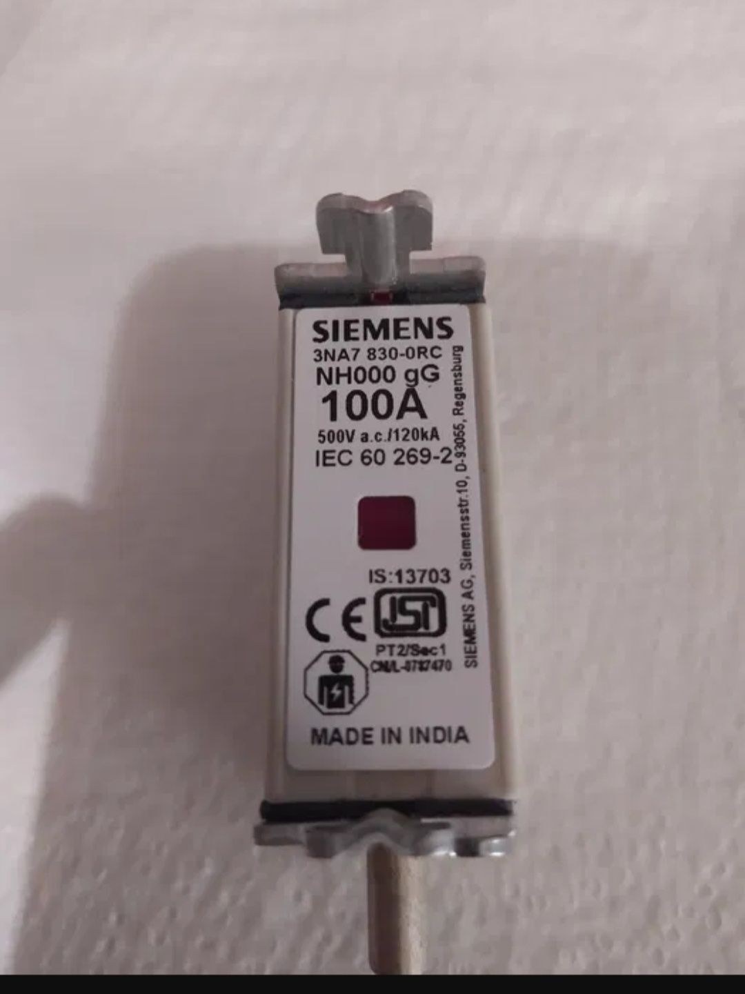 Предохранитель SIEMENS 3NA7 830-0RC .