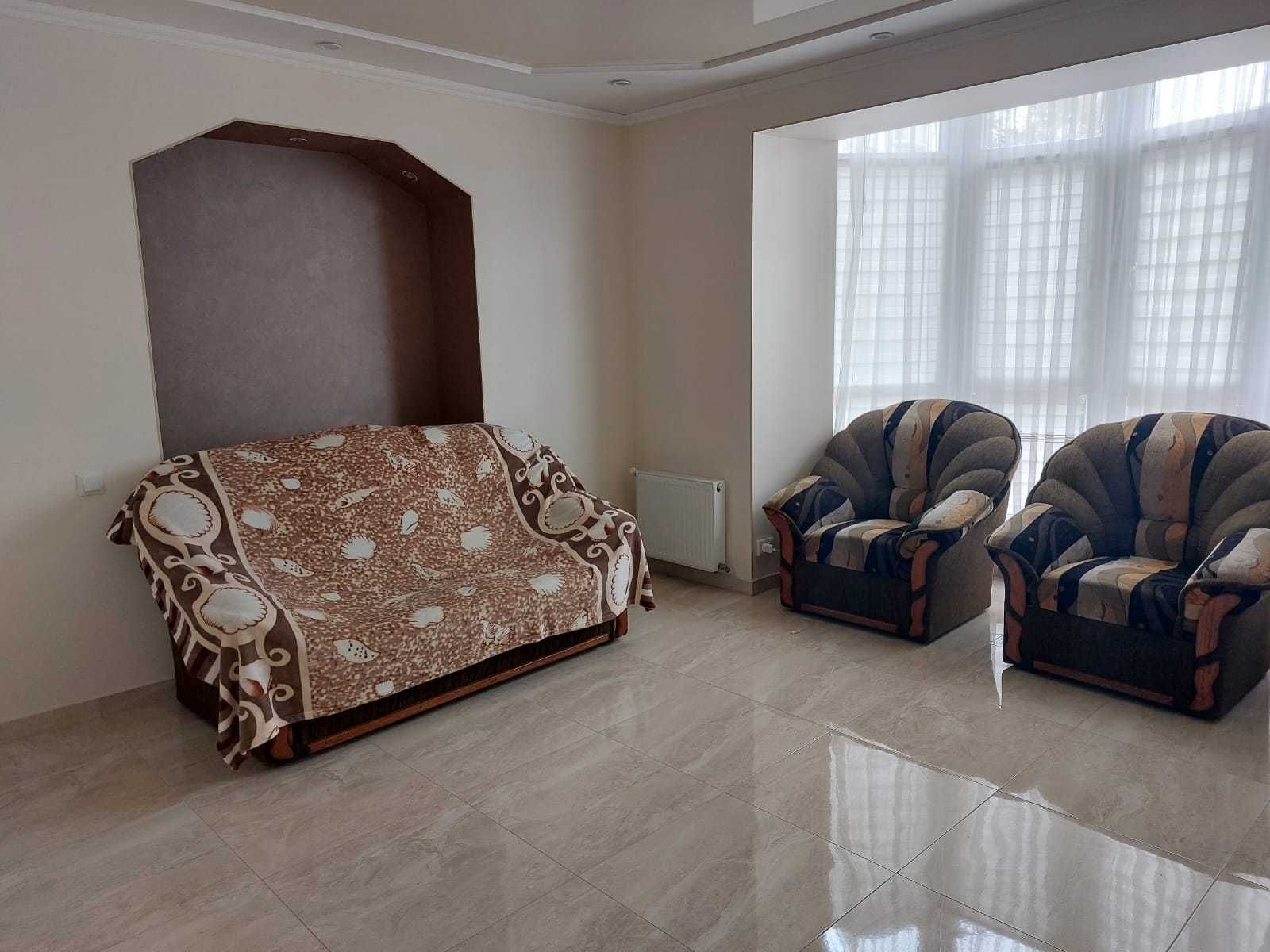 Продається простора 4-к. квартира в Калиновій Слободі вул. Слобідська