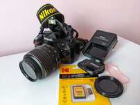 Nikon D5200 AF-S 18-55 G VR як новий з сумкою  та новою картою на 64Gb