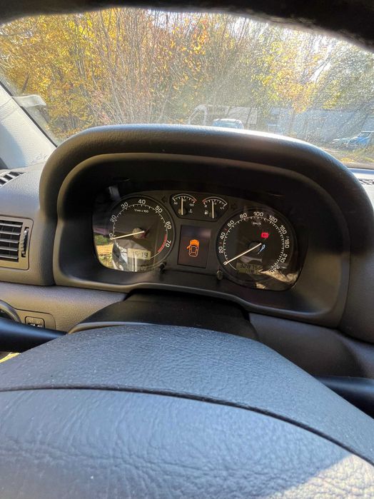 шкода октавія тур 1.8