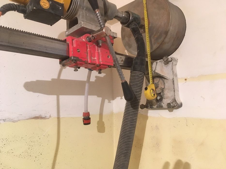 Алмазне свердління сверління буріння отворів