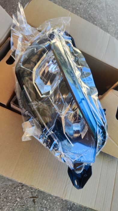 Farol Peugeot 208/2008II