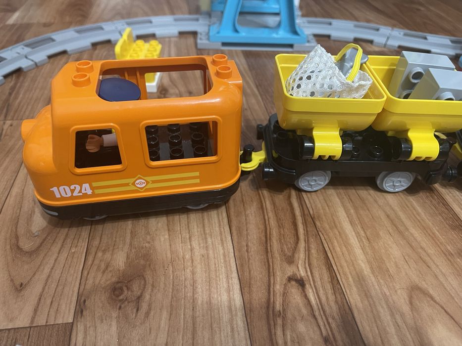 Lego Duplo потяг