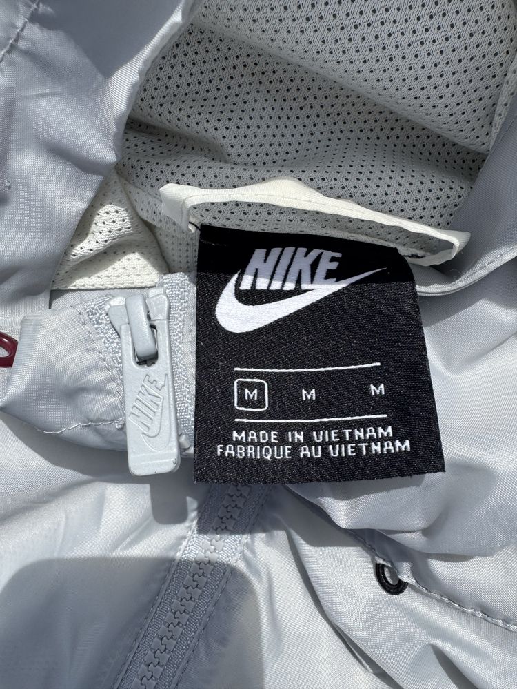 Вітрівка  Nike М