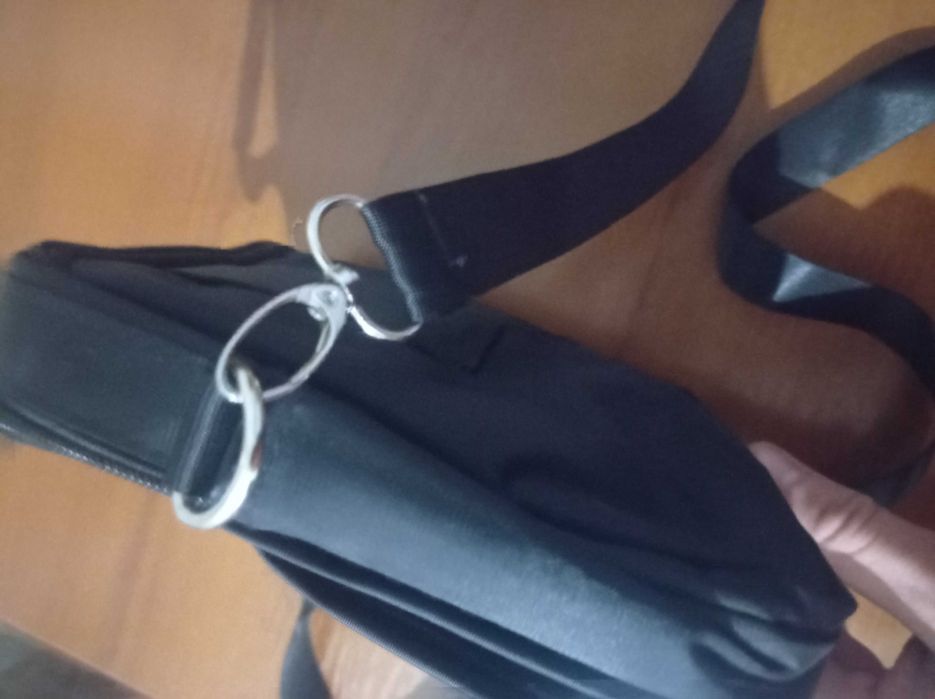 Сумка зручна та компактна чоловіча