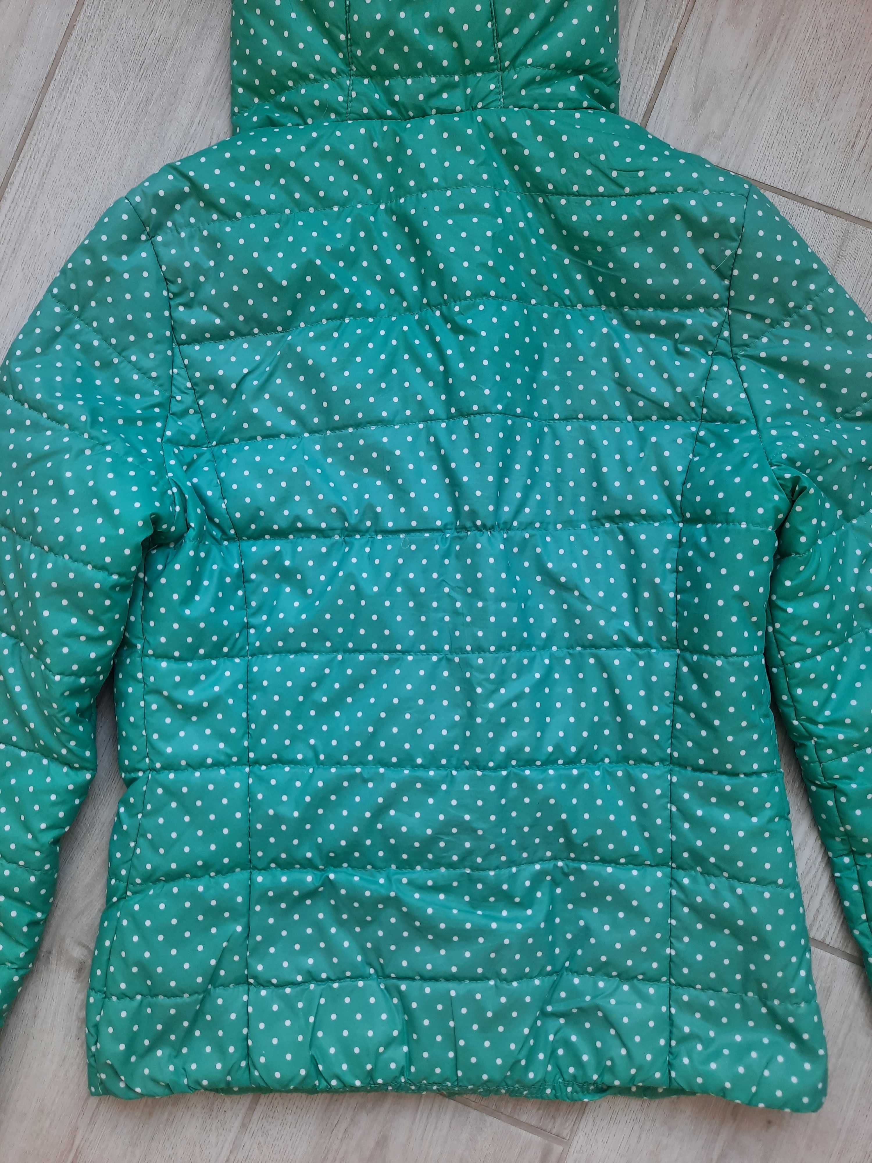 Куртка демисезонная зеленая в горошек (есть замеры), р-р S