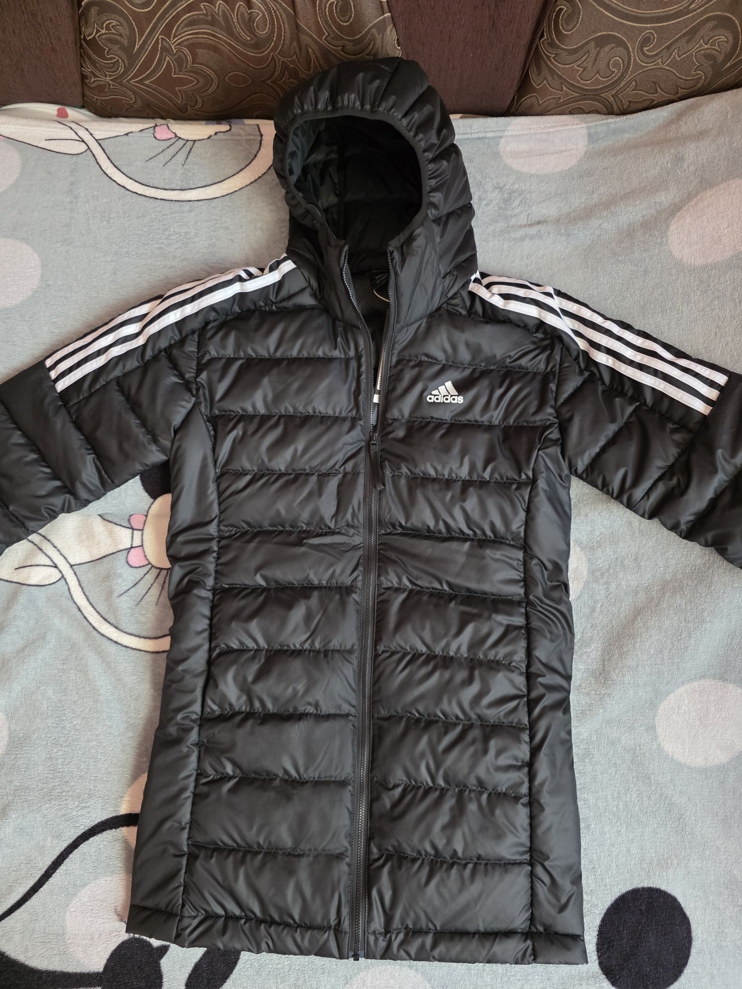 Adidas пуховик S