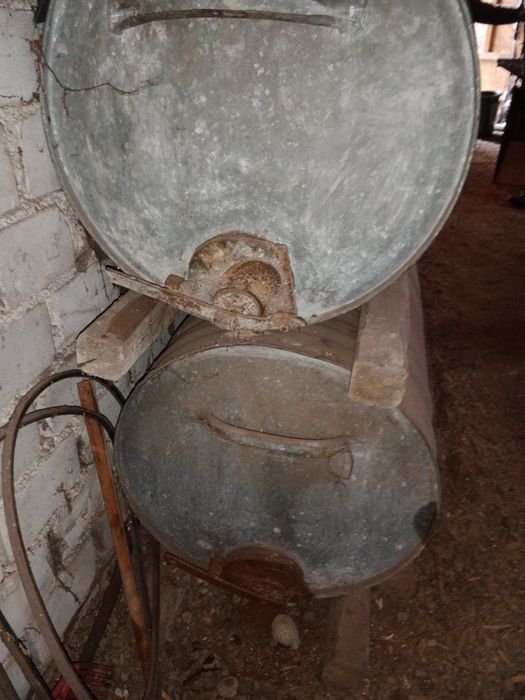 Zbiornik plastikowy,beczka woda,gnojowica,pojemnik 1100l