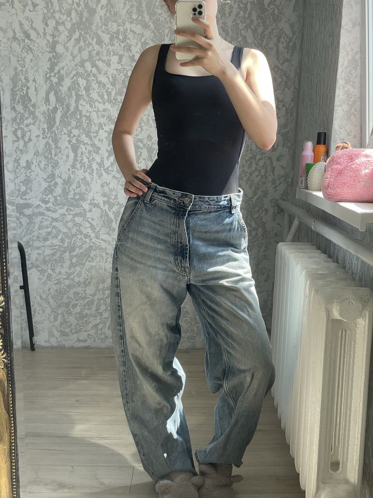 Джинси Bershka. Baggy . розмір 36.  деталі в особисті