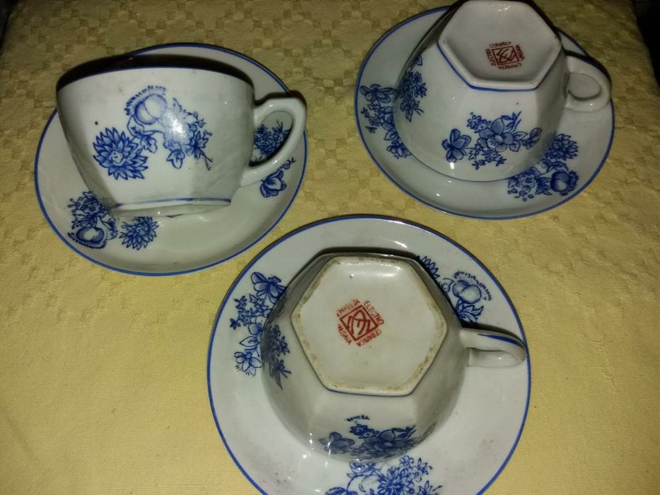 3 chãvenas de chã que já não se fazem no tardoz tem a fábrica