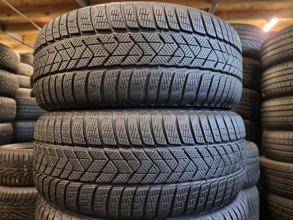 Шини Зимові 245х45хR18-275х40хR18 Pirelli Sottozero3  / 4 ШТ 85% Прот.