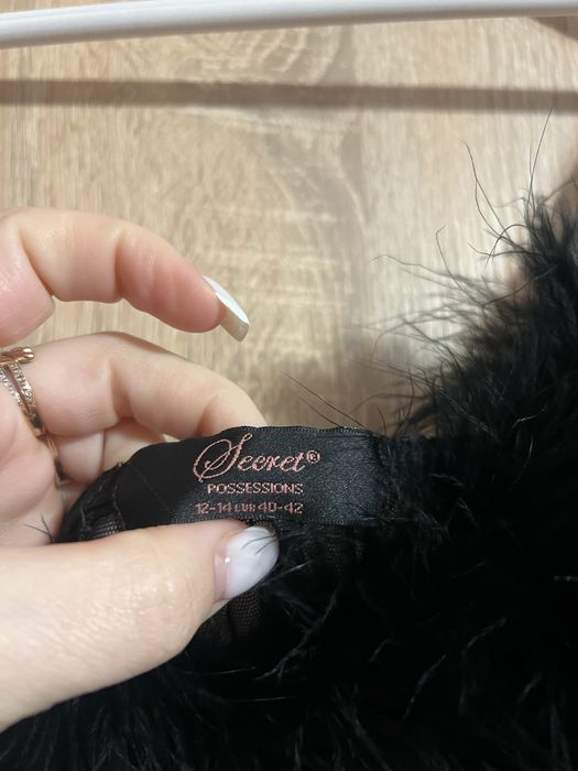 Красивий пеньюар з пірʼям(s-m)