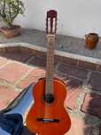 Guitarra (ALHAMBRA 4/4 com Headstock Gibson) Fabricada em Espanha 1975