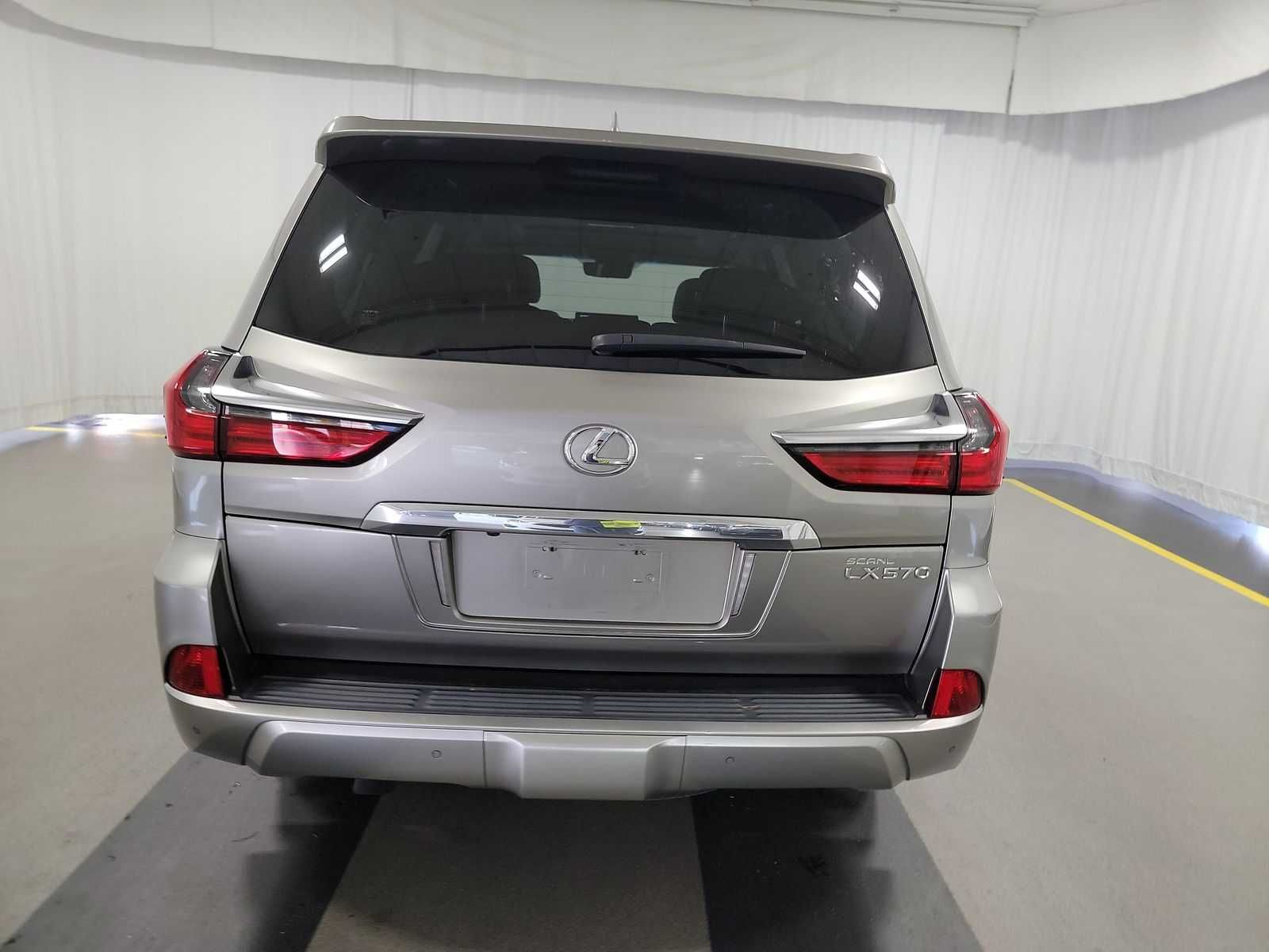 Вишуканий Lexus LX  2019