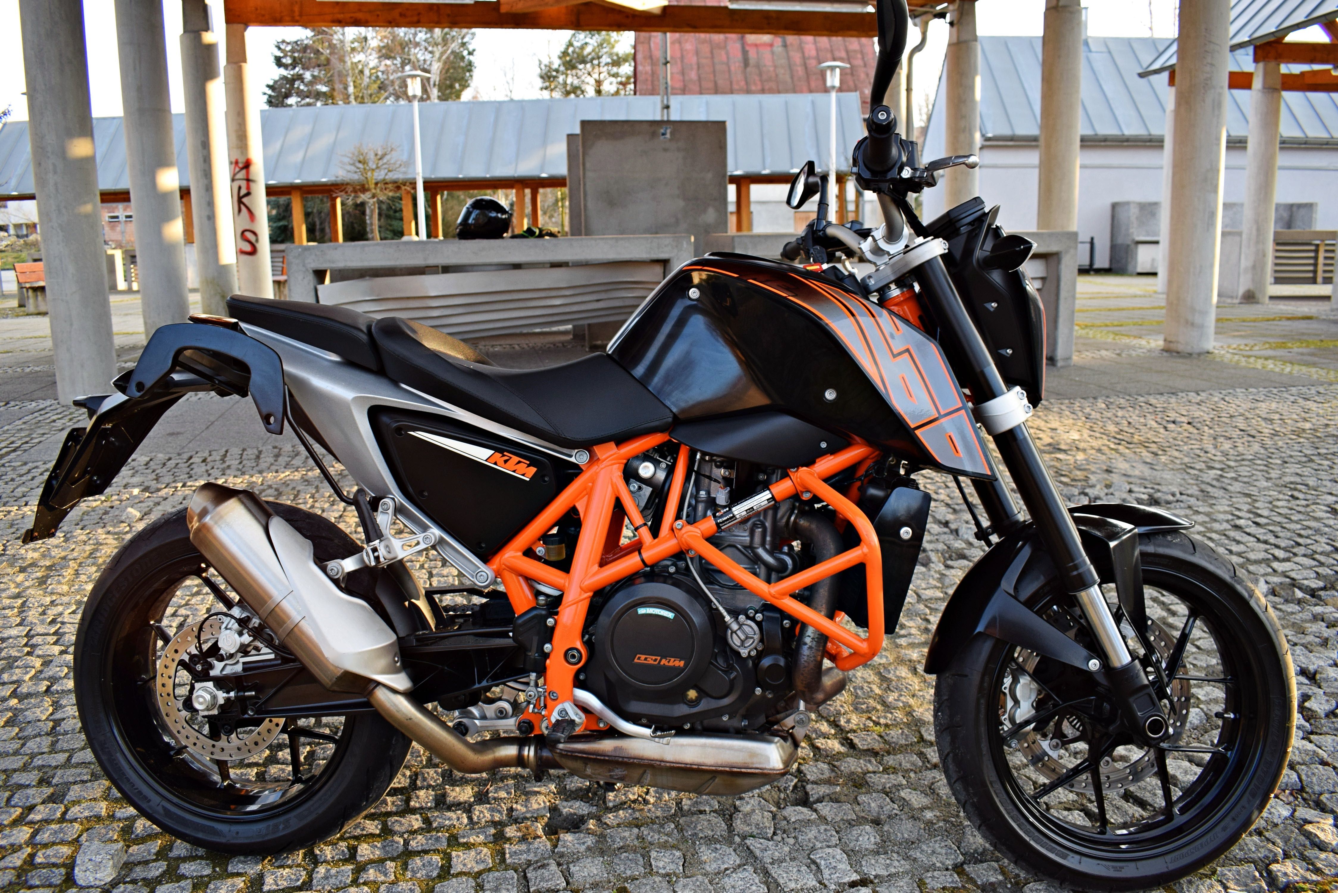 prawo jazdy A2 - KTM Duke 690 CAŁY W ORYGINALE +Nowe OPONY ks.serw+TUV