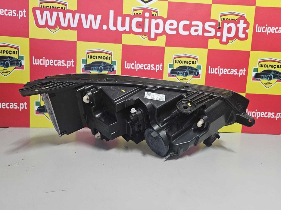 Otica Esquerda Dacia Sandero III | 130650