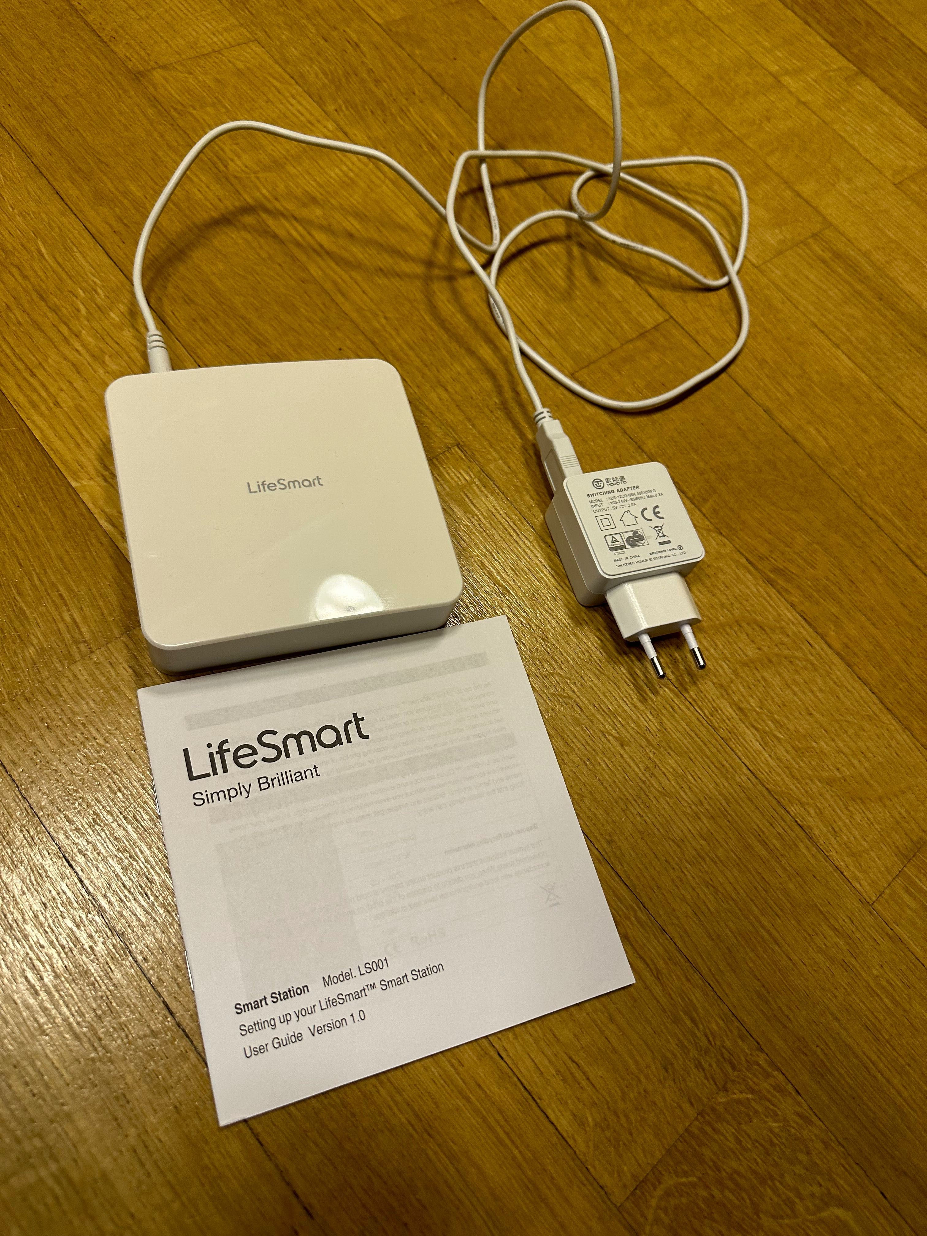 Базова станція (Smart Station) розумного дому LifeSmart (LS001)