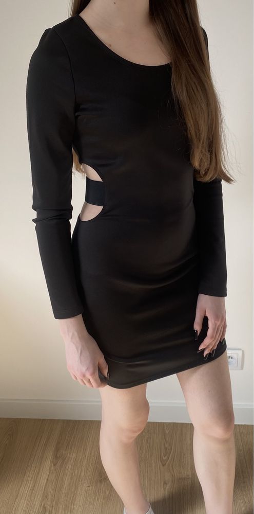 Sukienka Amisu 38