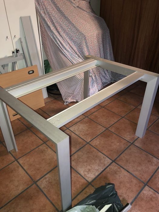Estrutura de mesa em aluminio