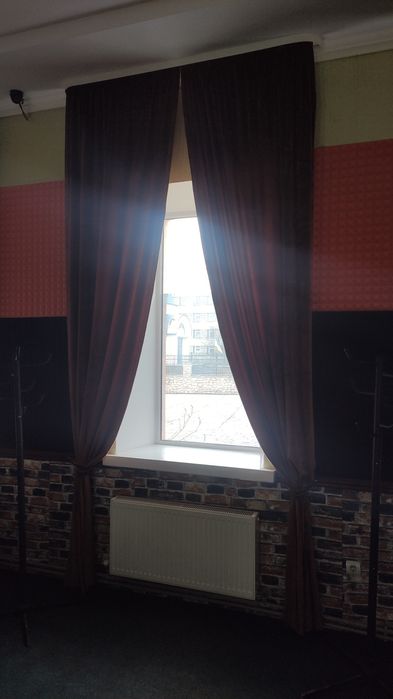 Штори віконні вілюрові