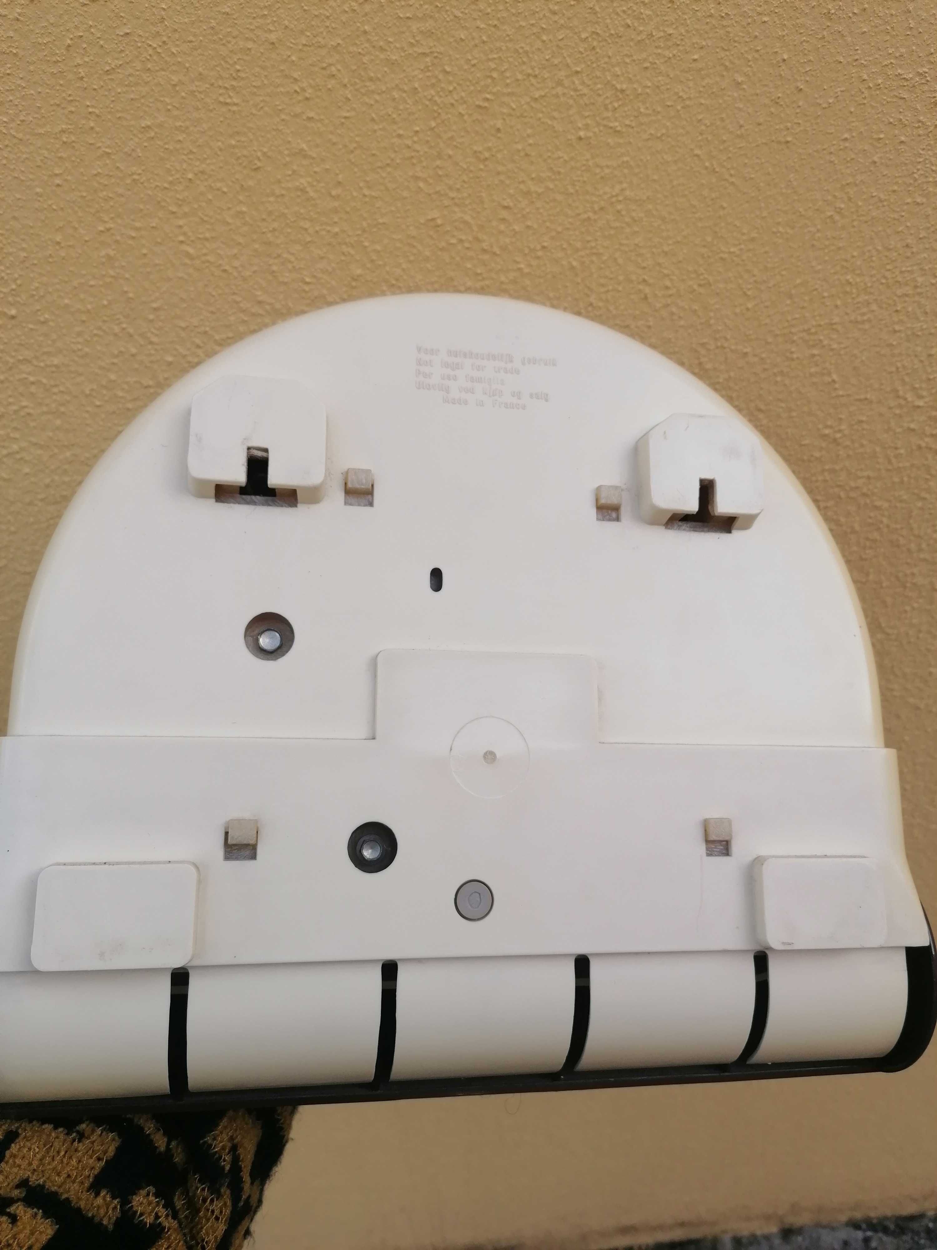 Balança antiga de parede estilo retro