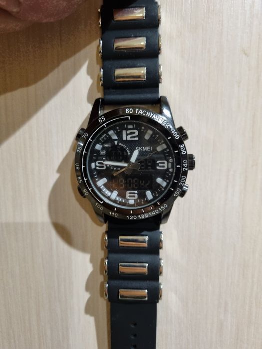 часы наручные разные