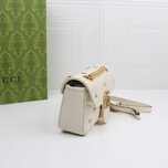GUCCI GG Marmont V-shaped leather shoulder crossbody bag